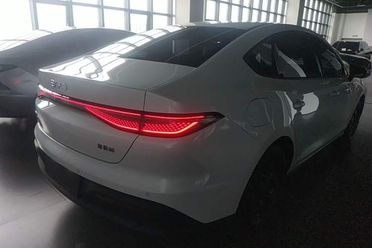 Used BYD Seal 05 DM-i 2025 DM-i Smart Drive 55KM Luxury Model Rear Right 45 Deg