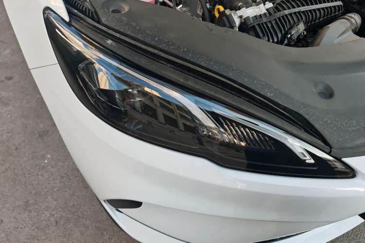 Used BYD Seal 05 DM-i 2025 DM-i Smart Drive 55KM Luxury Model Right Front Headlight