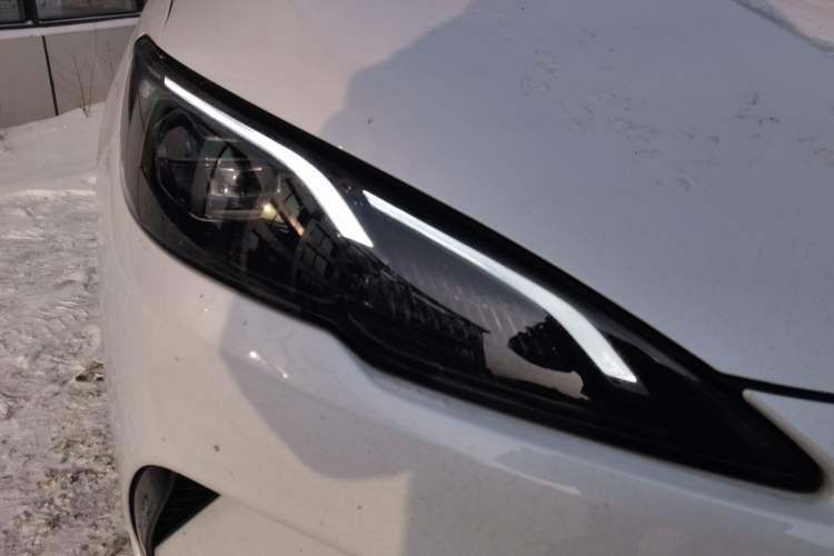 Used BYD Seal 05 DM-i 2025 DM-i Smart Drive 55KM Luxury Model Right Front Headlight
