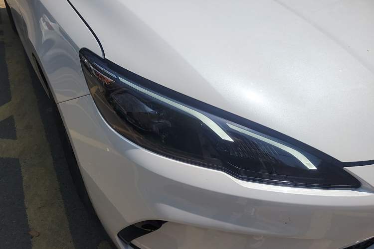 Used BYD Seal 05 DM-i 2025 DM-i Smart Drive 55KM Luxury Model Right Front Headlight