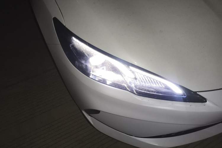 Used BYD Seal 05 DM-i 2025 DM-i Smart Drive 55KM Luxury Model Right Front Headlight