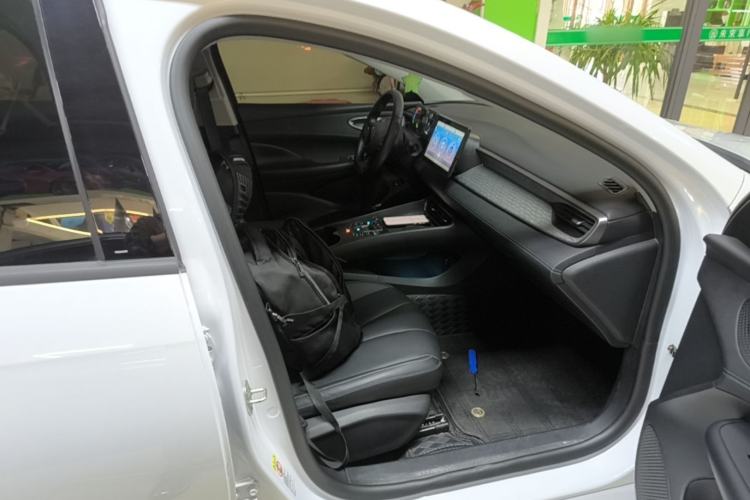 Used BYD Seal 05 DM-i 2025 DM-i Smart Drive 55KM Luxury Model Right Front Seat