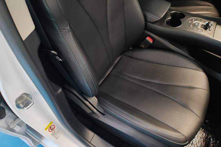 Used BYD Seal 05 DM-i 2025 DM-i Smart Drive 55KM Luxury Model Right Front Seat