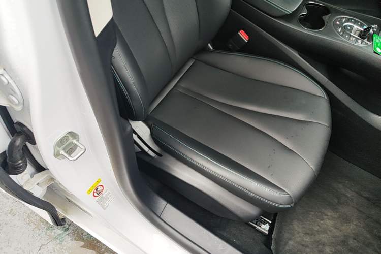 Used BYD Seal 05 DM-i 2025 DM-i Intelligent Drive 120KM Flagship Model Right Front Seat