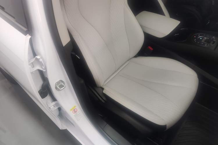 Used BYD Seal 05 DM-i 2025 DM-i Smart Drive 55KM Luxury Model Right Front Seat