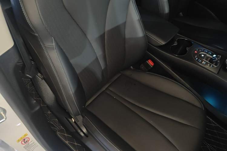 Used BYD Seal 05 DM-i 2025 DM-i Smart Drive 55KM Luxury Model Right Front Seat
