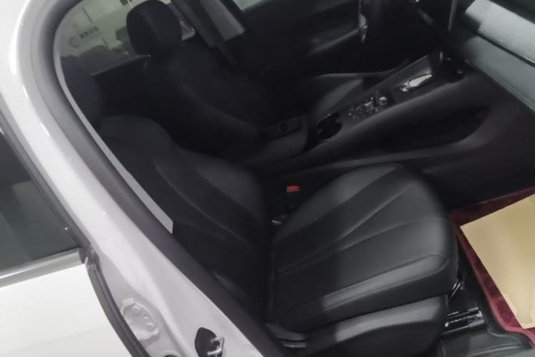 Used BYD Seal 05 DM-i 2025 DM-i Smart Drive 55KM Prestige Model Right Front Seat