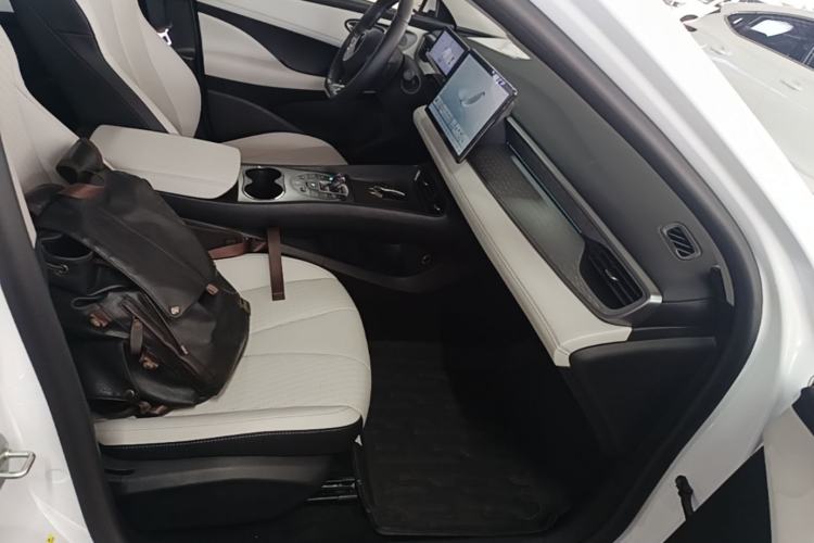 Used BYD Seal 05 DM-i 2025 DM-i Intelligent Drive 120KM Flagship Model Right Front Seat