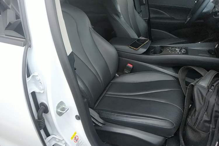 Used BYD Seal 05 DM-i 2025 DM-i Smart Drive 55KM Luxury Model Right Front Seat