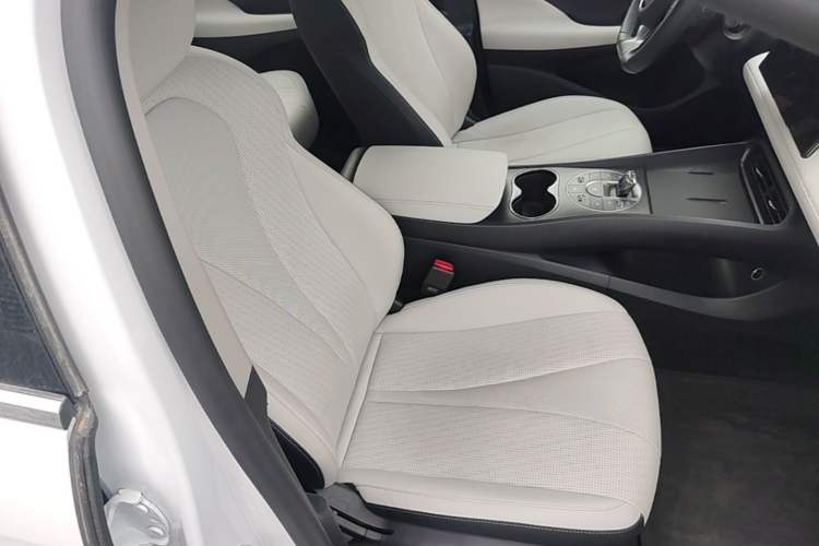 Used BYD Seal 05 DM-i 2025 DM-i Intelligent Drive 120KM Flagship Model Right Front Seat