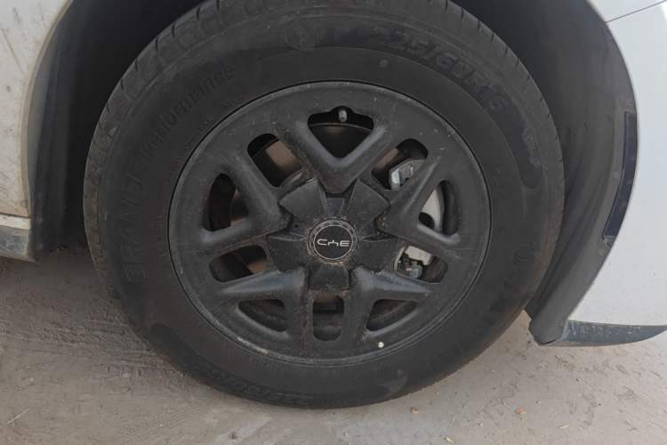 Used BYD Seal 05 DM-i 2025 DM-i Smart Drive 55KM Luxury Model Right Front Wheel Hub