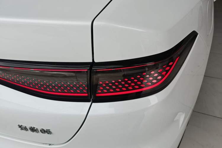 Used BYD Seal 05 DM-i 2025 DM-i Smart Drive 55KM Luxury Model Right Rear Taillight
