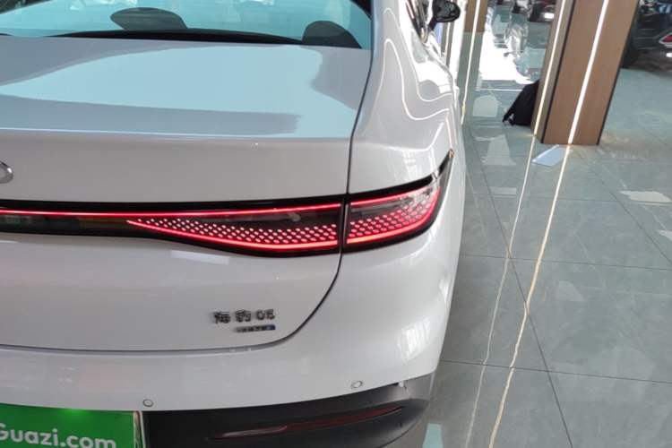 Used BYD Seal 05 DM-i 2025 DM-i Intelligent Drive 120KM Flagship Model Right Rear Taillight