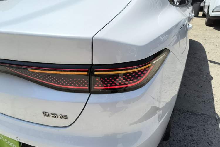 Used BYD Seal 05 DM-i 2025 DM-i Smart Drive 55KM Luxury Model Right Rear Taillight