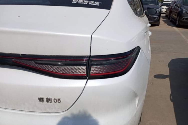Used BYD Seal 05 DM-i 2025 DM-i Smart Drive 55KM Luxury Model Right Rear Taillight