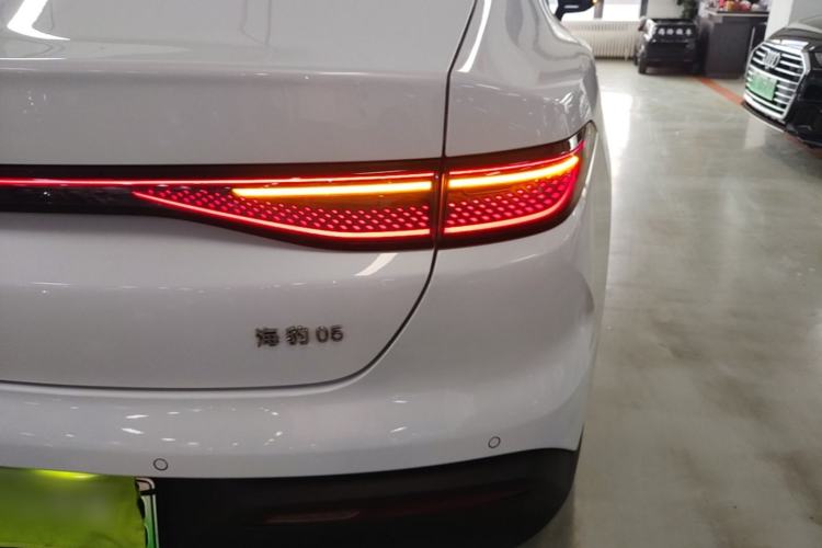 Used BYD Seal 05 DM-i 2025 DM-i Smart Drive 55KM Luxury Model Right Rear Taillight