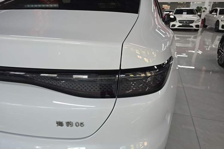 Used BYD Seal 05 DM-i 2025 DM-i Smart Drive 55KM Luxury Model Right Rear Taillight