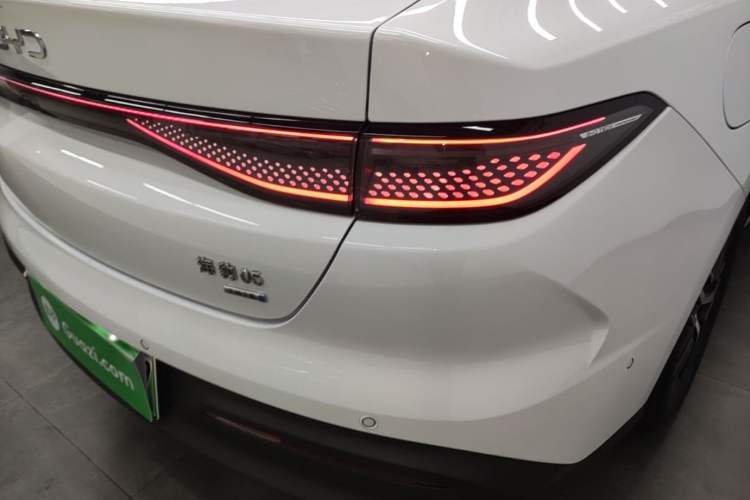 Used BYD Seal 05 DM-i 2025 DM-i Intelligent Drive 120KM Flagship Model Right Rear Taillight