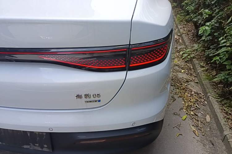 Used BYD Seal 05 DM-i 2025 DM-i Intelligent Drive 120KM Flagship Model Right Rear Taillight