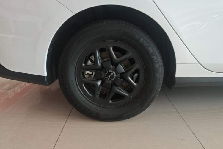 Used BYD Seal 05 DM-i 2025 DM-i Smart Drive 55KM Luxury Model Right Rear Wheel Hub