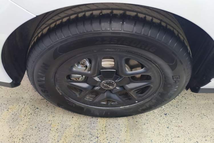 Used BYD Seal 05 DM-i 2025 DM-i Smart Drive 55KM Luxury Model Right Rear Wheel Hub