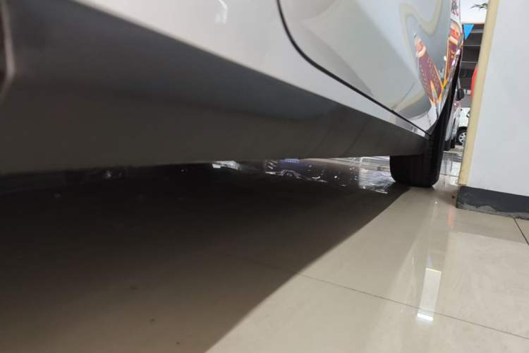 Used BYD Seal 05 DM-i 2025 DM-i Smart Drive 55KM Luxury Model Right Side Sill