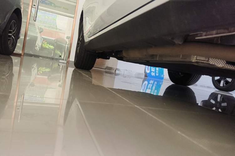 Used BYD Seal 05 DM-i 2025 DM-i Intelligent Drive 120KM Flagship Model Right Side Sill