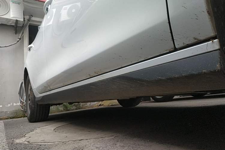 Used BYD Seal 05 DM-i 2025 DM-i Smart Drive 55KM Luxury Model Right Side Sill