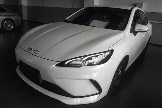 Gebrauchter BYD Seal 05 DM-i 2025 DM-i Smart Drive 55KM Luxury Model
