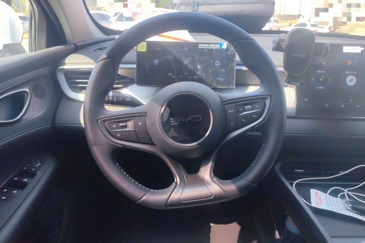 Used BYD Seal 05 DM-i 2025 DM-i Smart Drive 55KM Luxury Model Steering Wheel
