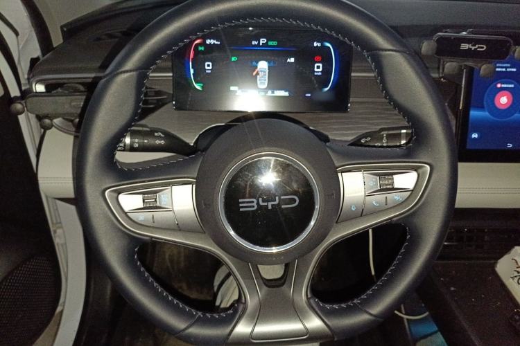 Used BYD Seal 05 DM-i 2025 DM-i Smart Drive 55KM Luxury Model Steering Wheel