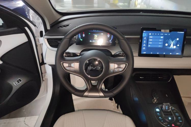 Used BYD Seal 05 DM-i 2025 DM-i Smart Drive 55KM Luxury Model Steering Wheel
