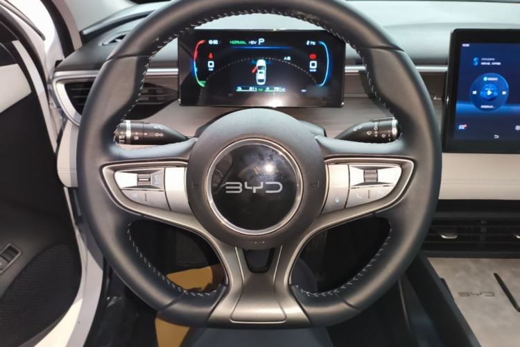 Used BYD Seal 05 DM-i 2025 DM-i Smart Drive 55KM Luxury Model Steering Wheel