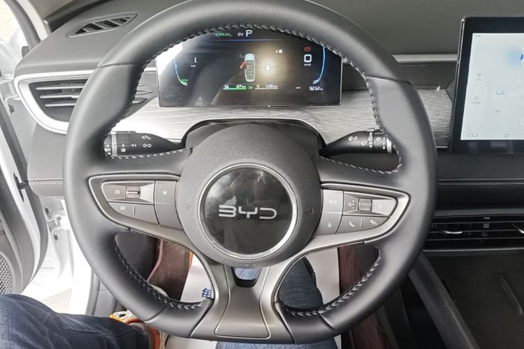 Used BYD Seal 05 DM-i 2025 DM-i Smart Drive 55KM Luxury Model Steering Wheel