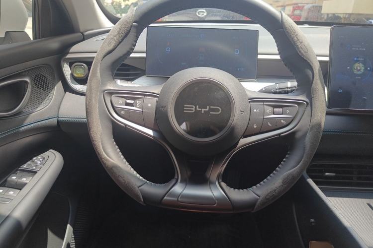 Used BYD Seal 05 DM-i 2025 DM-i Smart Drive 55KM Luxury Model Steering Wheel