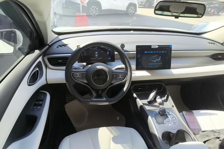 Used BYD Seal 05 DM-i 2025 DM-i Smart Drive 55KM Luxury Model Steering Wheel