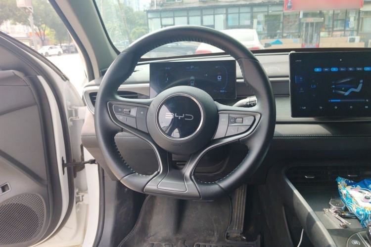 Used BYD Seal 05 DM-i 2025 DM-i Smart Drive 55KM Luxury Model Steering Wheel