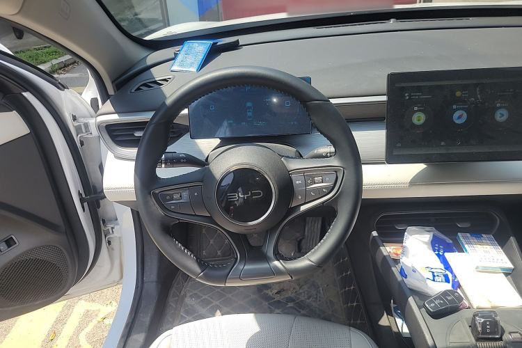 Used BYD Seal 05 DM-i 2025 DM-i Smart Drive 55KM Luxury Model Steering Wheel