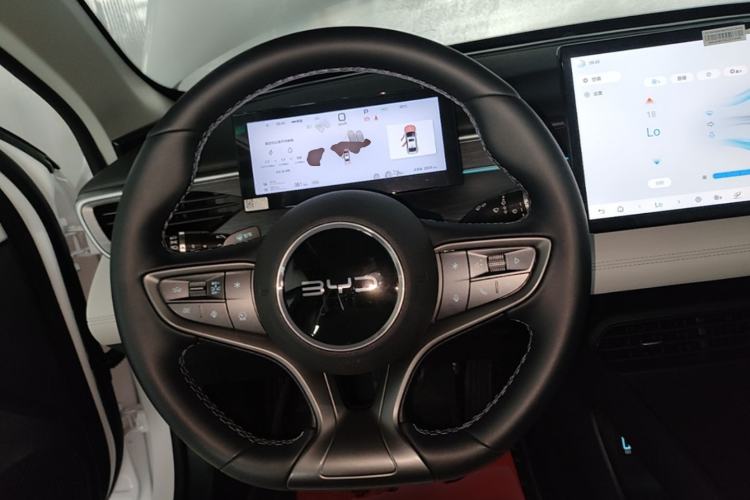 Used BYD Seal 05 DM-i 2025 DM-i Intelligent Drive 120KM Flagship Model Steering Wheel
