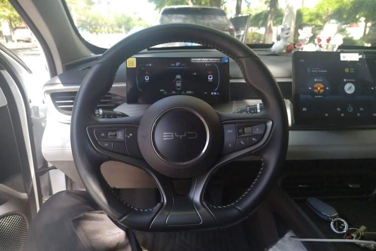 Used BYD Seal 05 DM-i 2025 DM-i Smart Drive 55KM Luxury Model Steering Wheel
