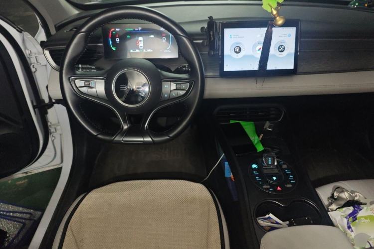 Used BYD Seal 05 DM-i 2025 DM-i Smart Drive 55KM Luxury Model Steering Wheel