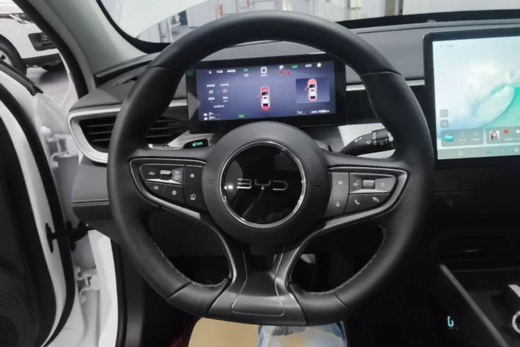 Used BYD Seal 05 DM-i 2025 DM-i Smart Drive 55KM Prestige Model Steering Wheel