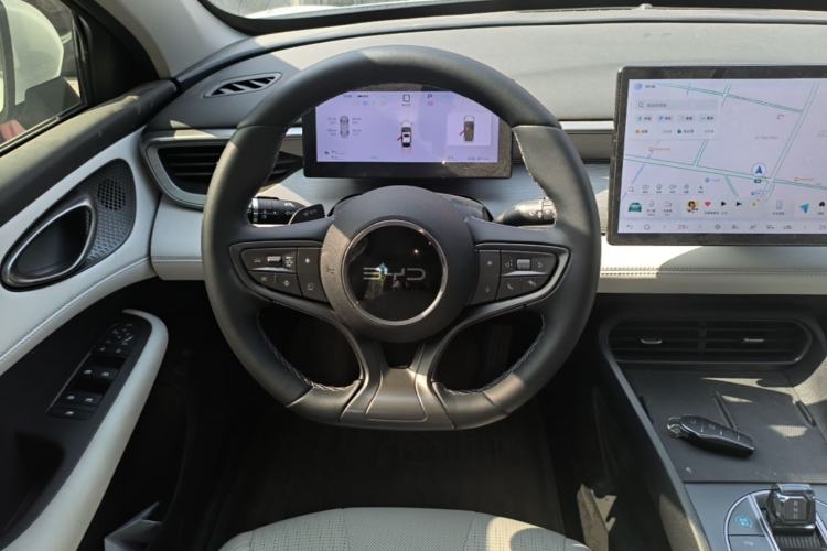 Used BYD Seal 05 DM-i 2025 DM-i Intelligent Drive 120KM Flagship Model Steering Wheel