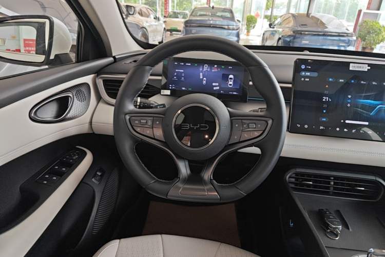 Used BYD Seal 05 DM-i 2025 DM-i Intelligent Drive 120KM Flagship Model Steering Wheel