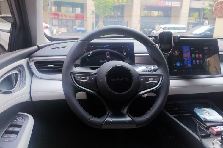 Used BYD Seal 05 DM-i 2025 DM-i Smart Drive 55KM Luxury Model Steering Wheel