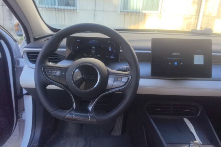 Used BYD Seal 05 DM-i 2025 DM-i Smart Drive 55KM Luxury Model Steering Wheel