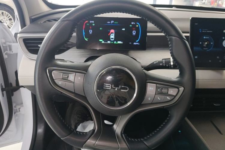 Used BYD Seal 05 DM-i 2025 DM-i Smart Drive 55KM Luxury Model Steering Wheel