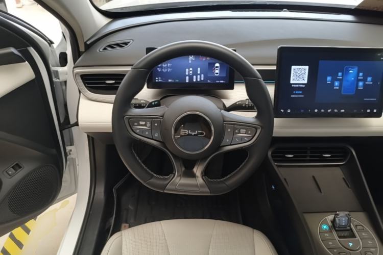 Used BYD Seal 05 DM-i 2025 DM-i Intelligent Drive 120KM Flagship Model Steering Wheel