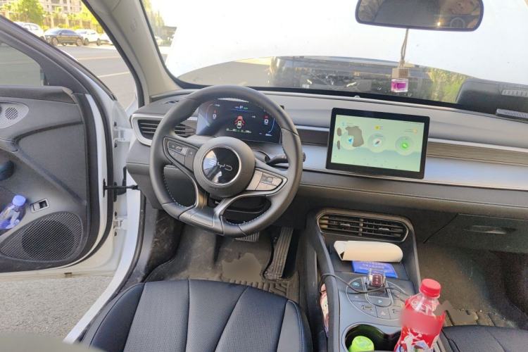 Used BYD Seal 05 DM-i 2025 DM-i Smart Drive 55KM Luxury Model Steering Wheel