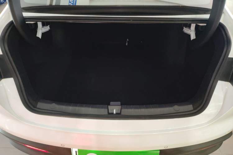 Used BYD Seal 05 DM-i 2025 DM-i Intelligent Drive 120KM Flagship Model Trunk